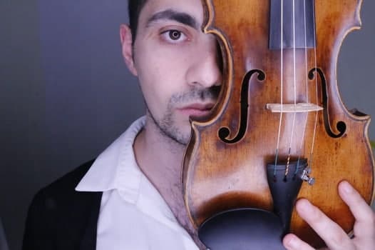 «Мелодия» выпустила первый альбом скрипача Даниила Когана